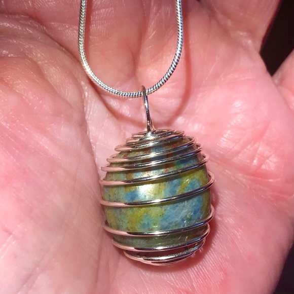 ”World Galaxy” Chrysocolla Necklace - Picture 1 of 3